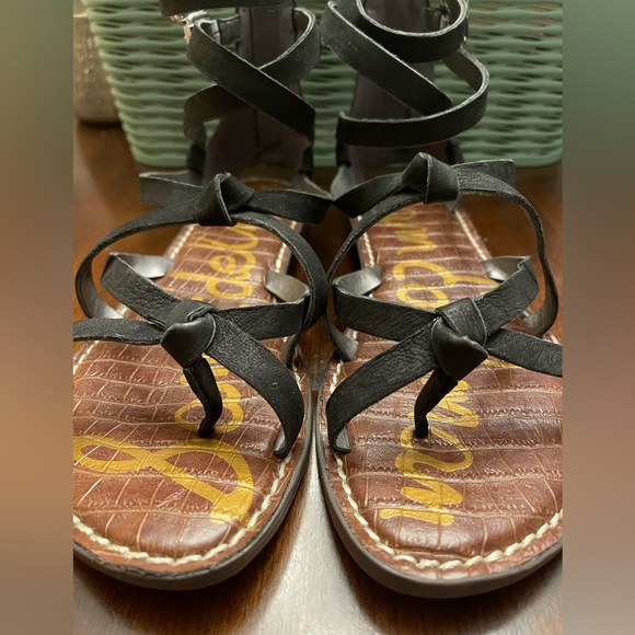 Sam Edelman Black Leather Gladiator
Gaton Strappy Sandals (Like New) - Picture 4 of 9